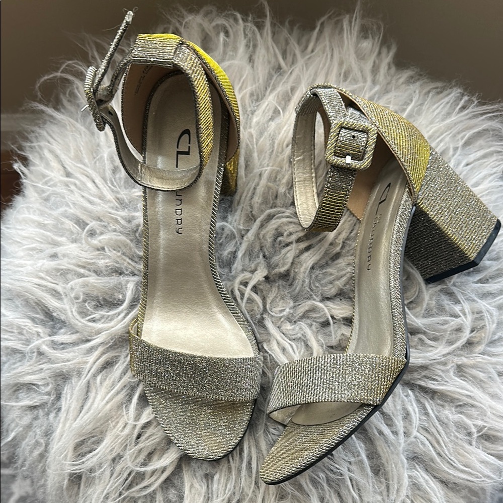 Chinese Laundry Women's Jody Heeled Sandal Size 7